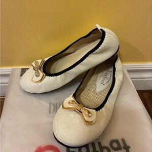 Elegant White Flats with Gold Bow by